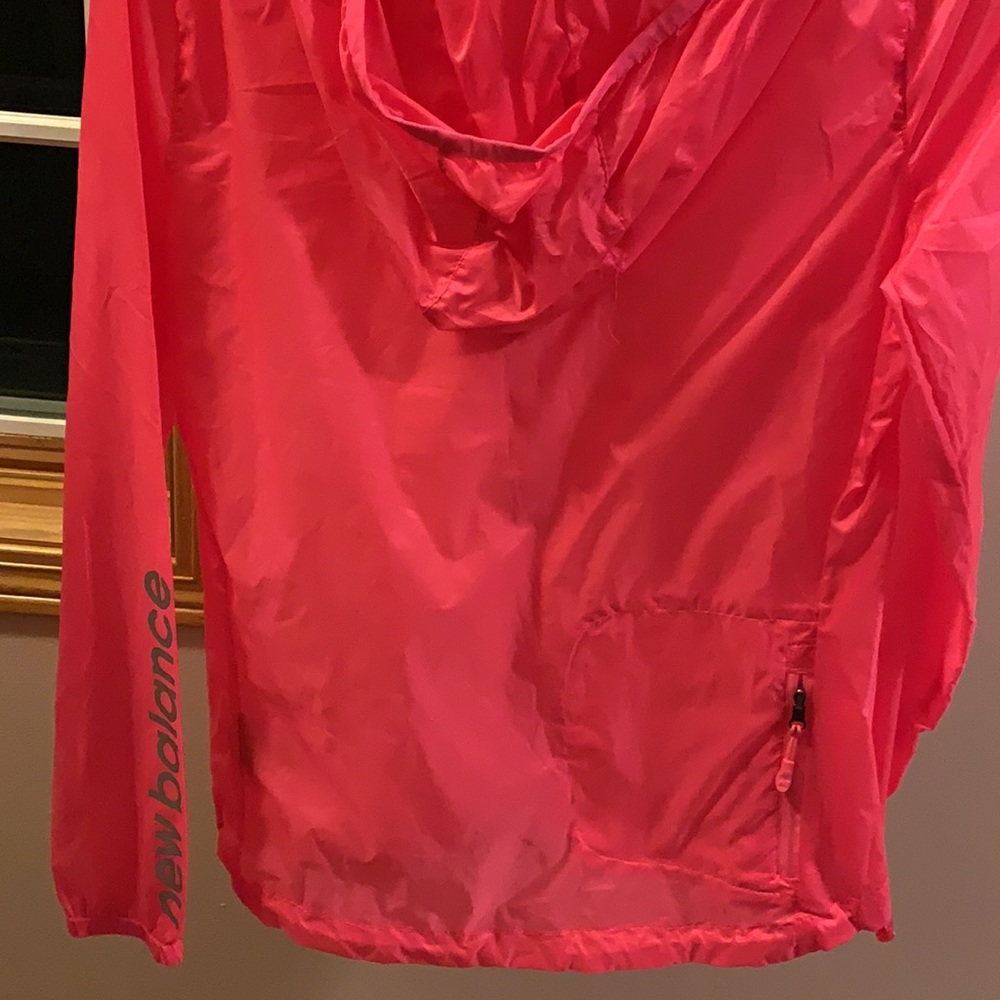 New Balance Wind Breaker Shell - Picture 7 of 7